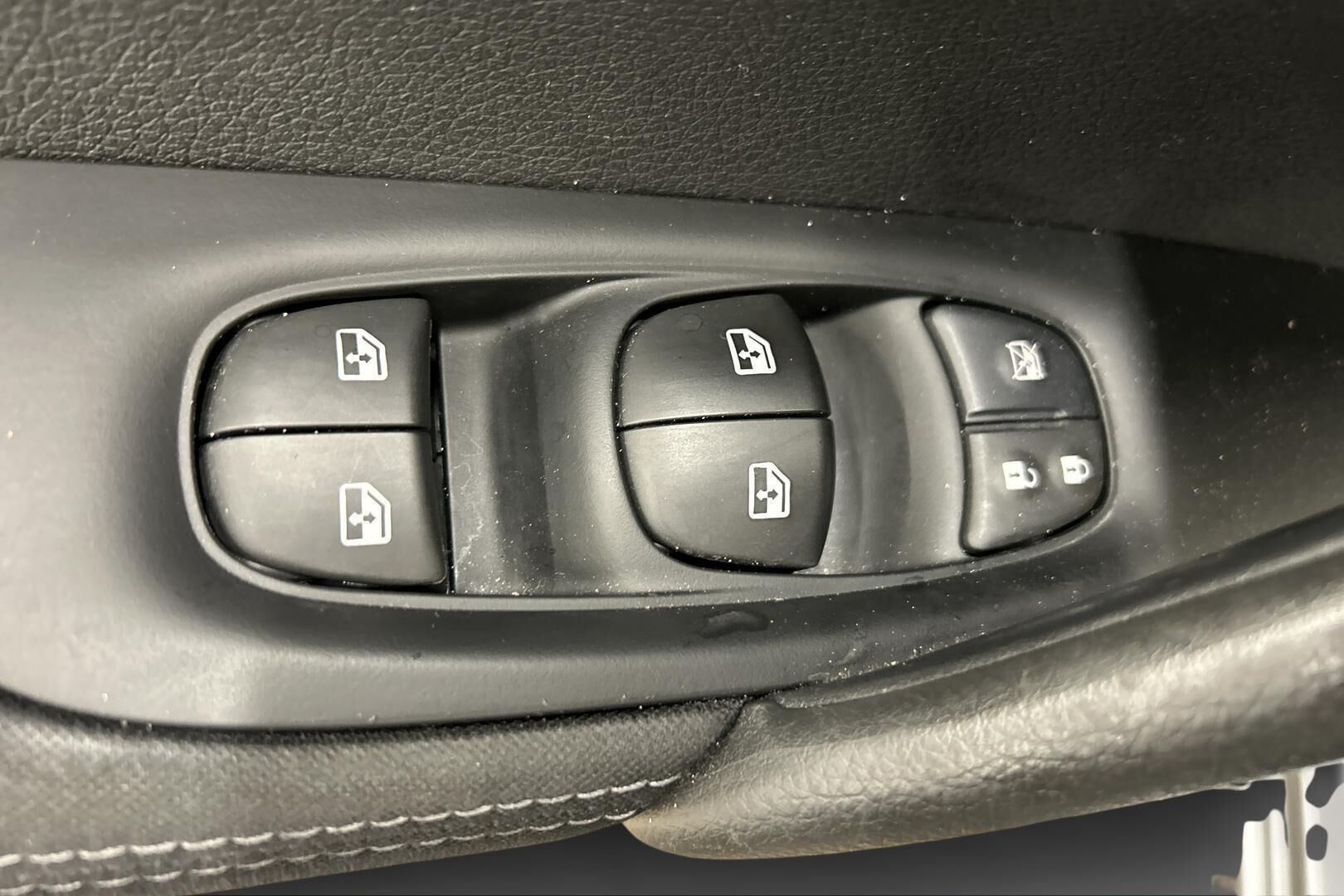 Nissan Qashqai iso kuva 19