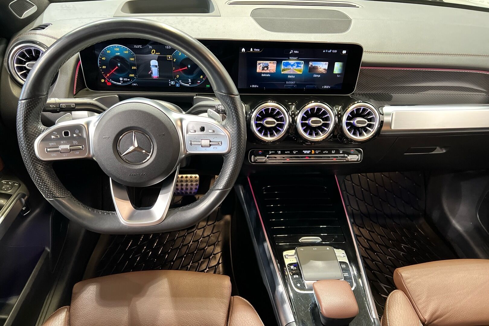 Mercedes-Benz GLB iso kuva 21