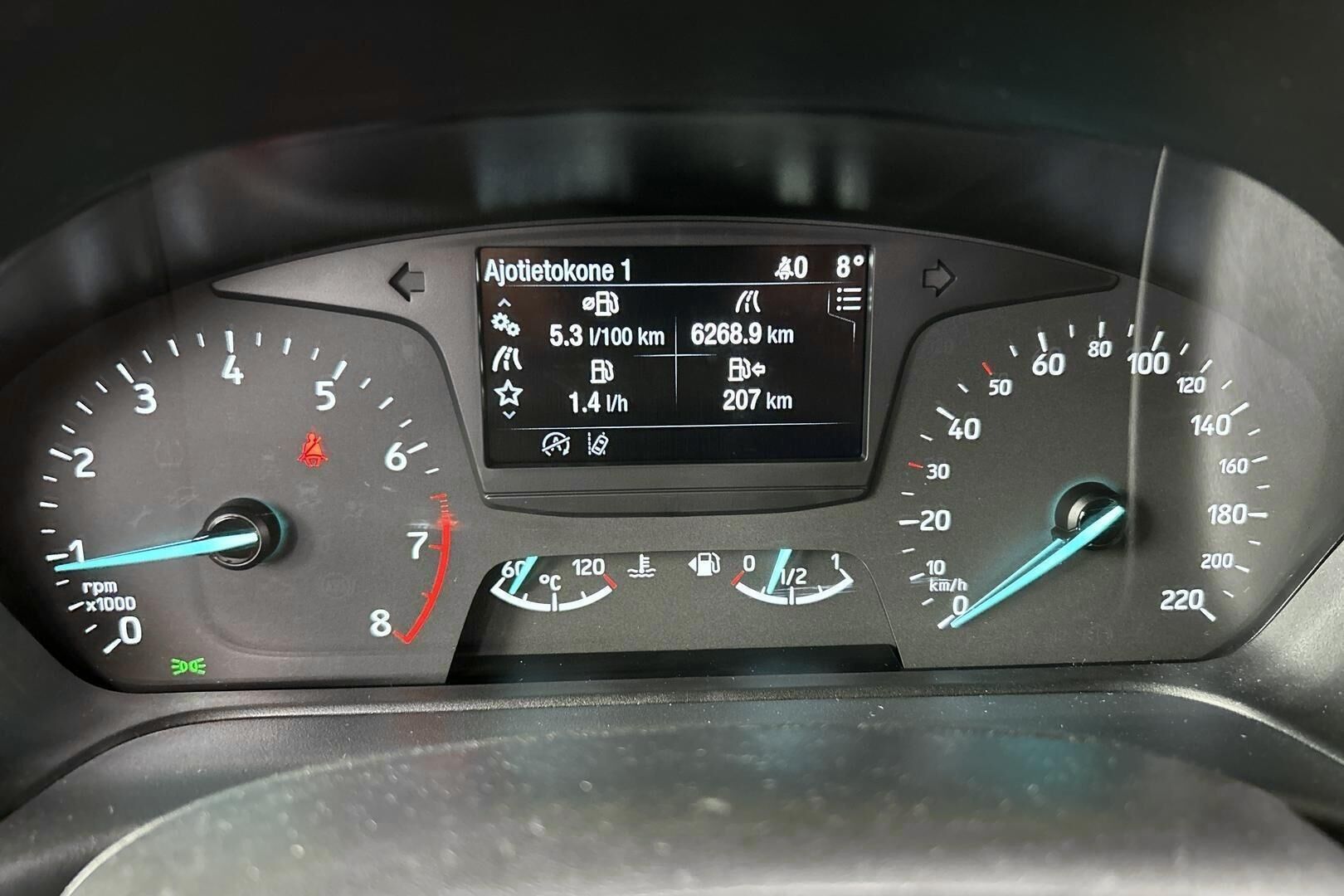 Ford Fiesta iso kuva 14