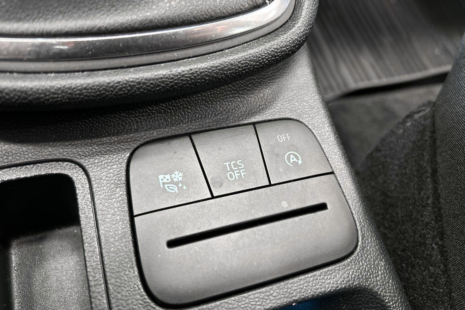 Ford Fiesta iso kuva 23