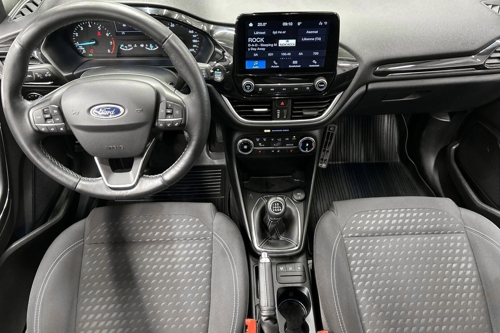 Ford Fiesta iso kuva 11
