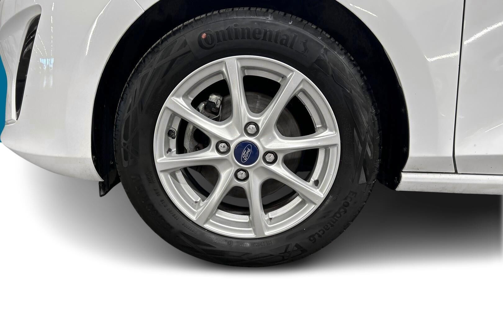 Ford Fiesta iso kuva 13