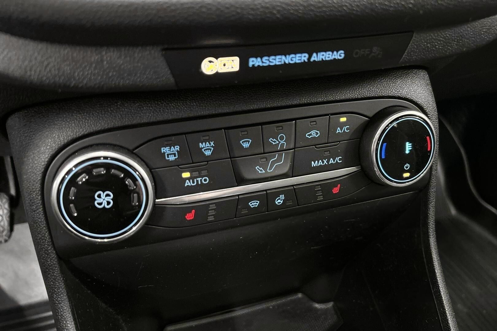 Ford Fiesta iso kuva 22