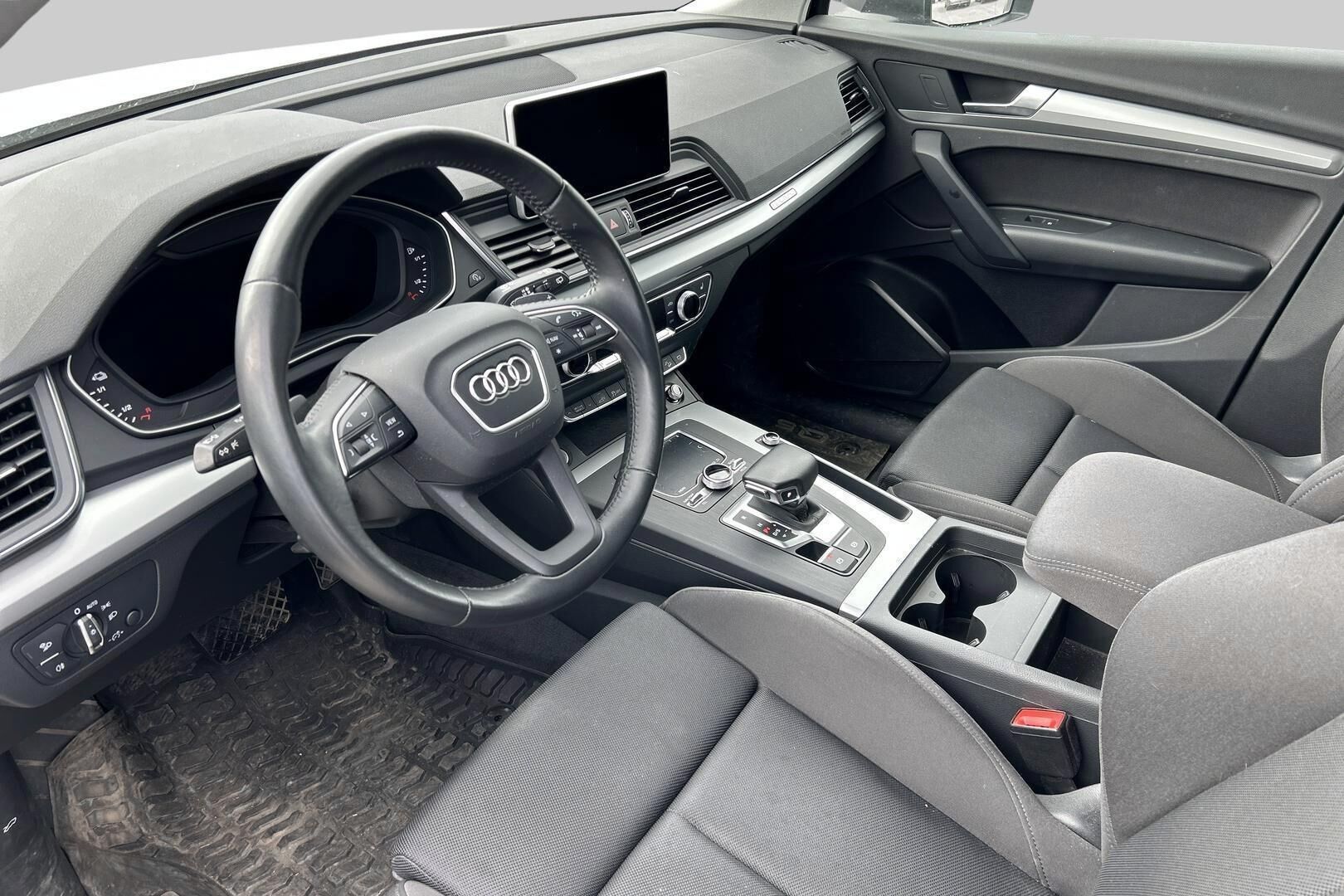 Audi Q5 iso kuva 2