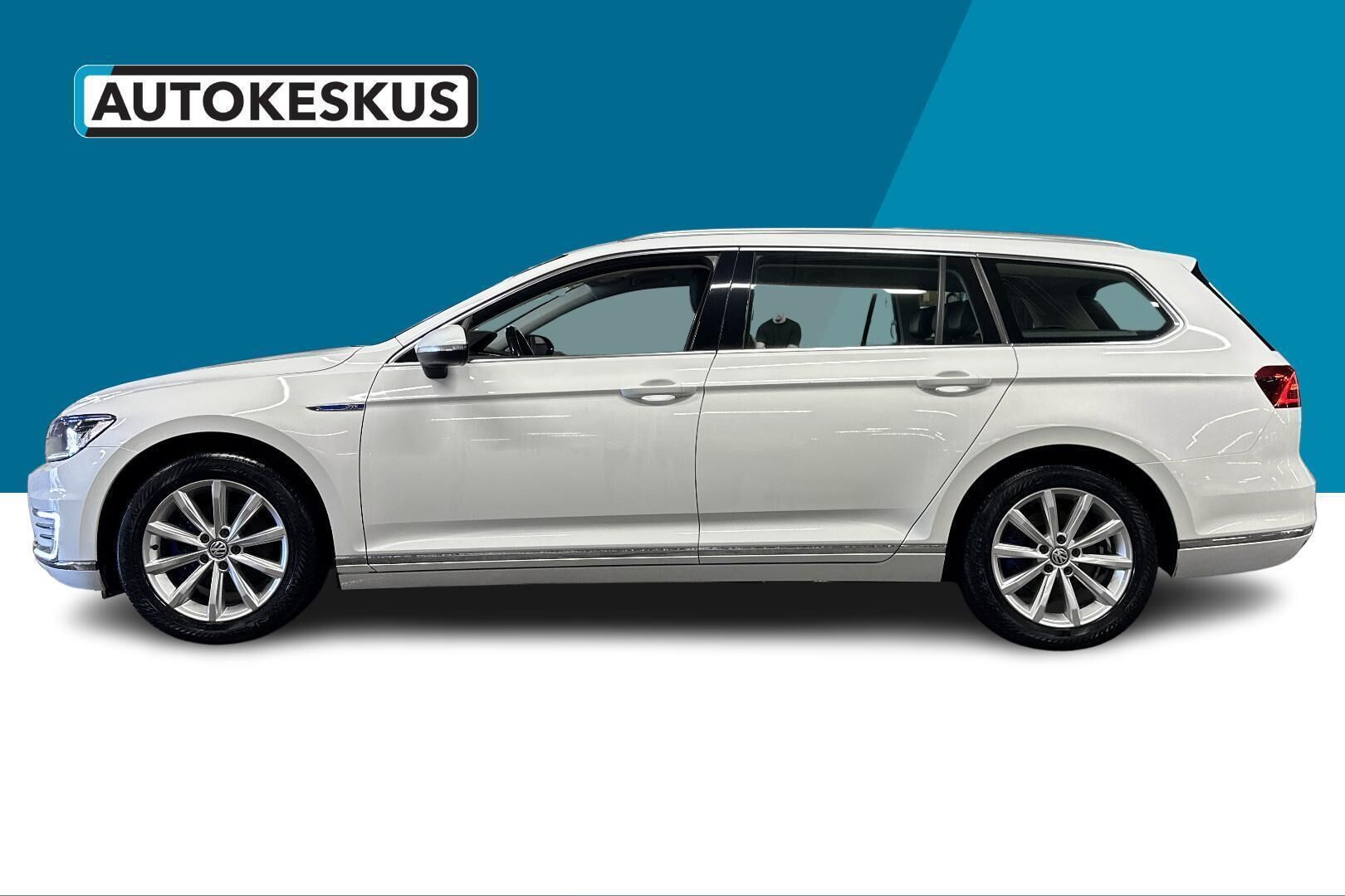 Volkswagen Passat iso kuva 8