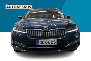 Skoda Superb esikatselu 2