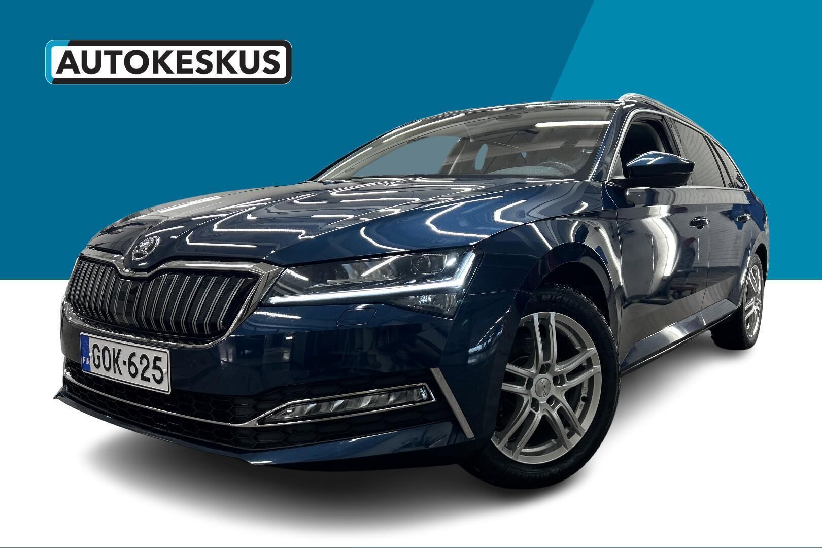 Skoda Superb iso kuva 0