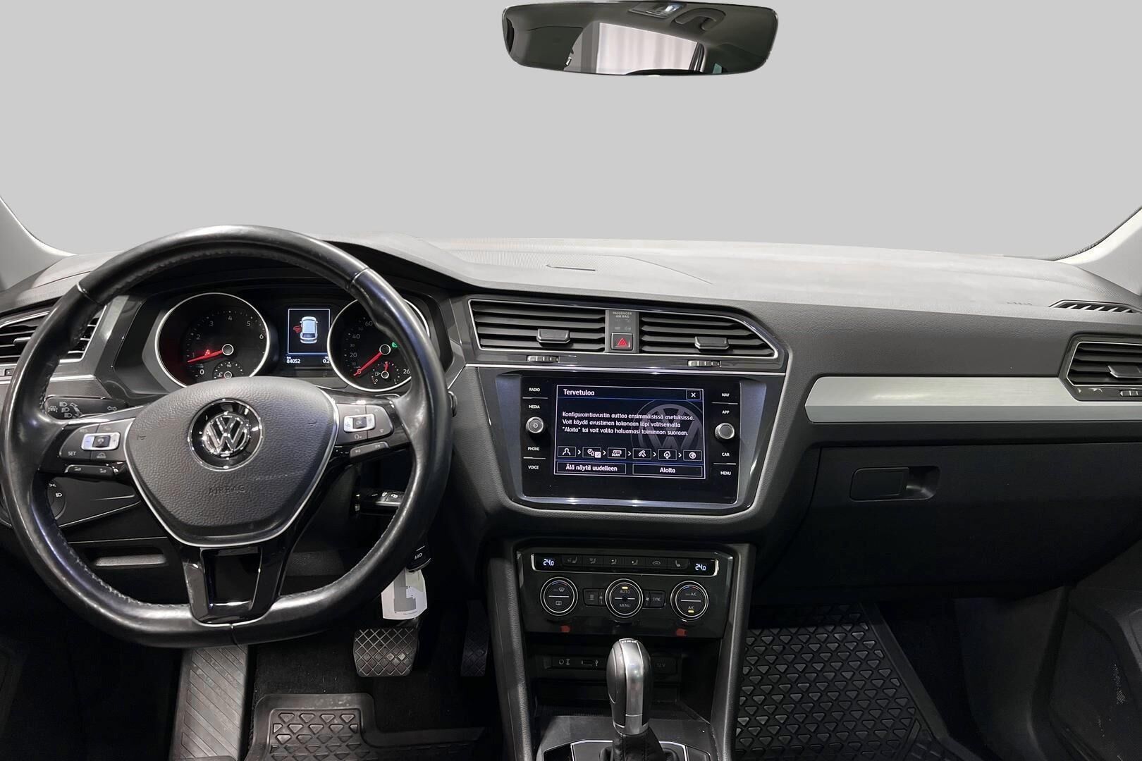 Volkswagen Tiguan iso kuva 11