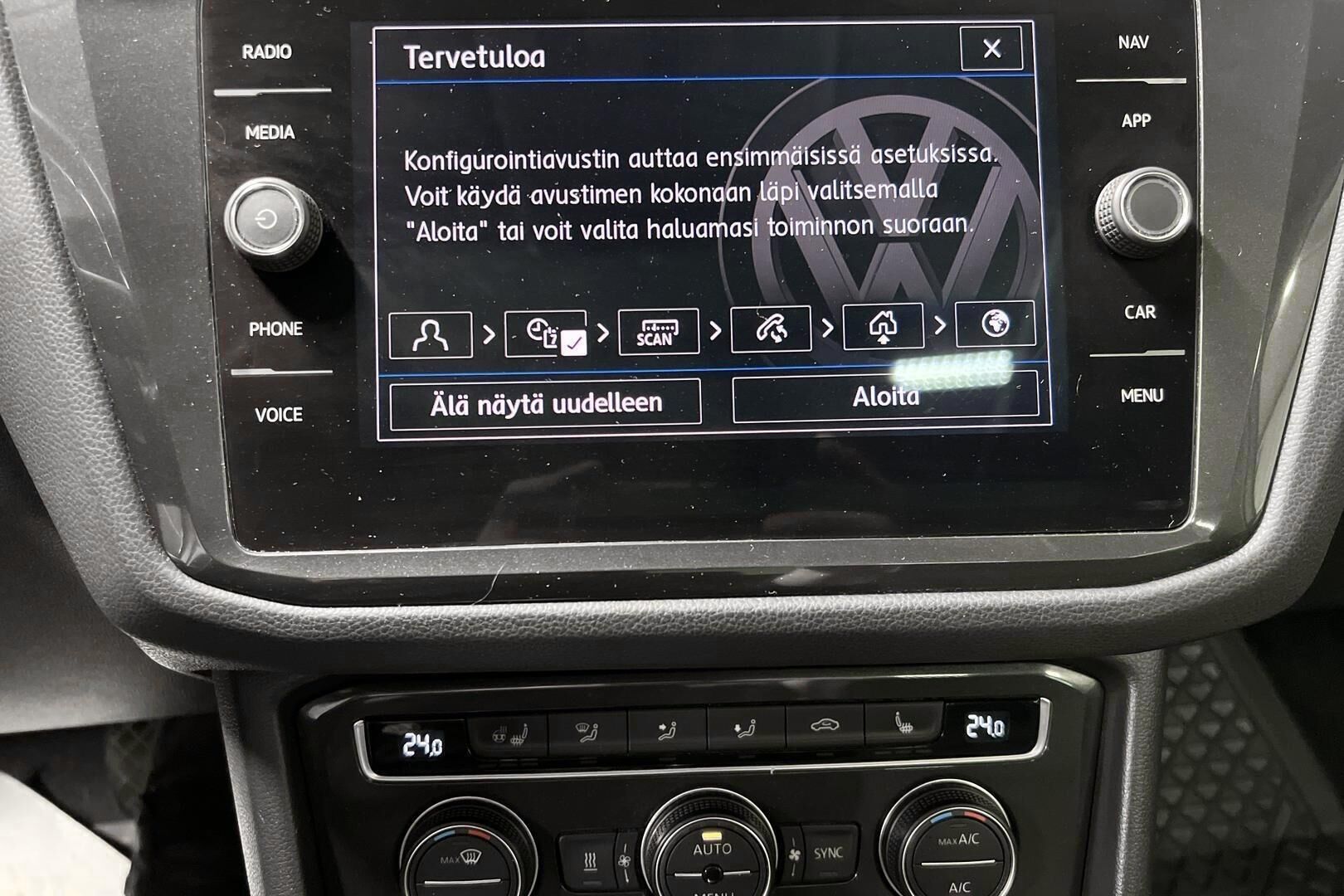 Volkswagen Tiguan iso kuva 15