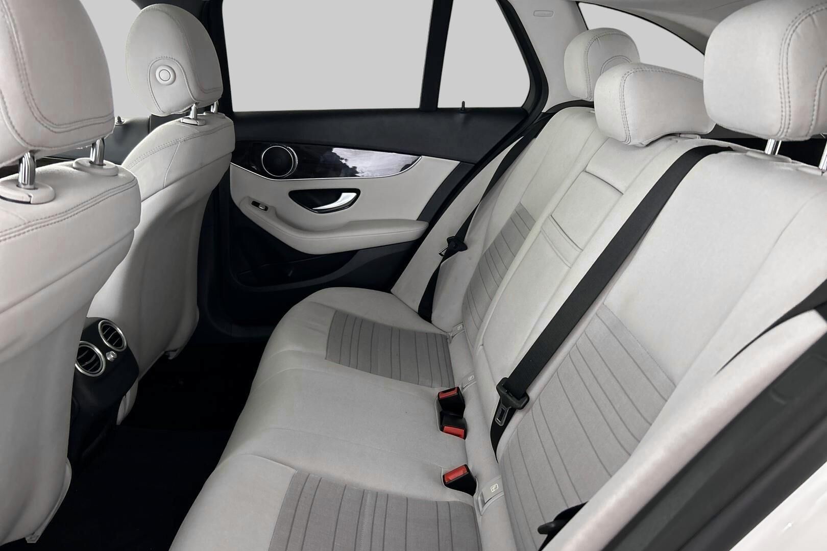 Mercedes-Benz C iso kuva 21