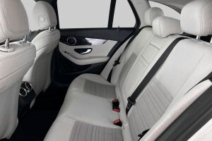 Mercedes-Benz C esikatselu 21