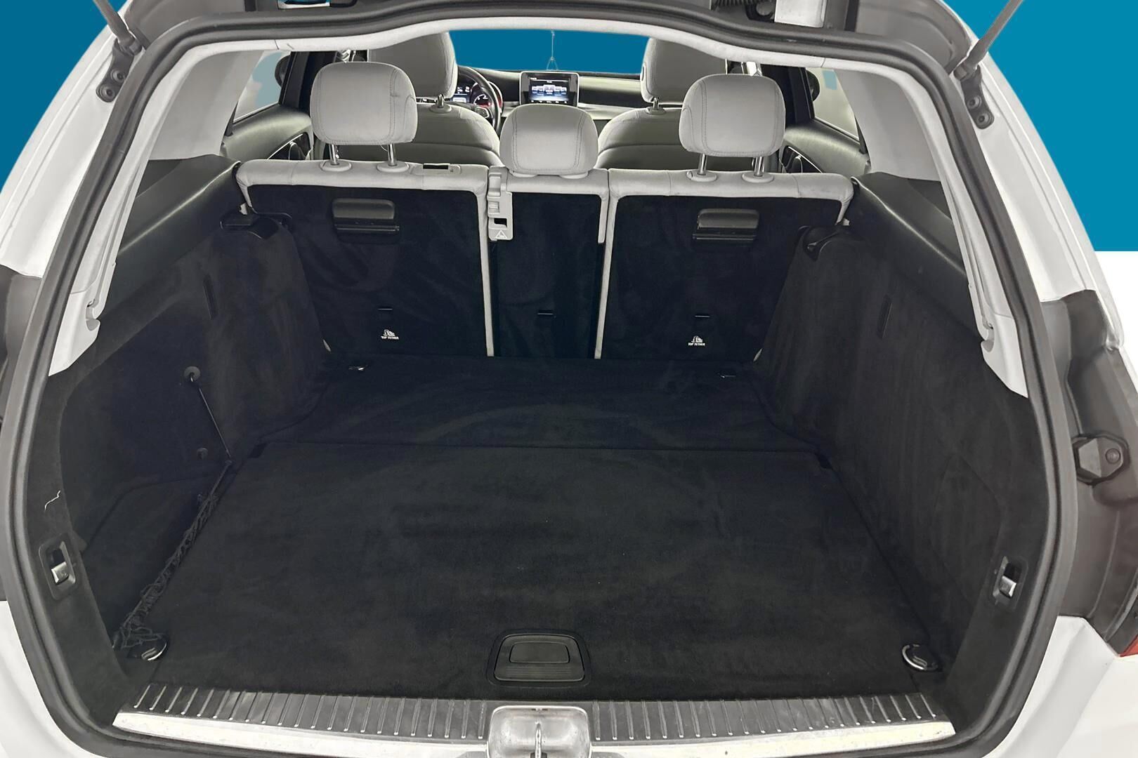 Mercedes-Benz C iso kuva 8