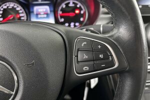 Mercedes-Benz C esikatselu 24