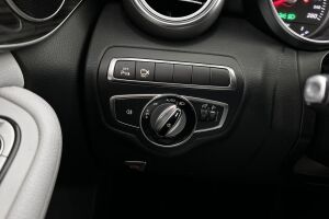 Mercedes-Benz C esikatselu 11