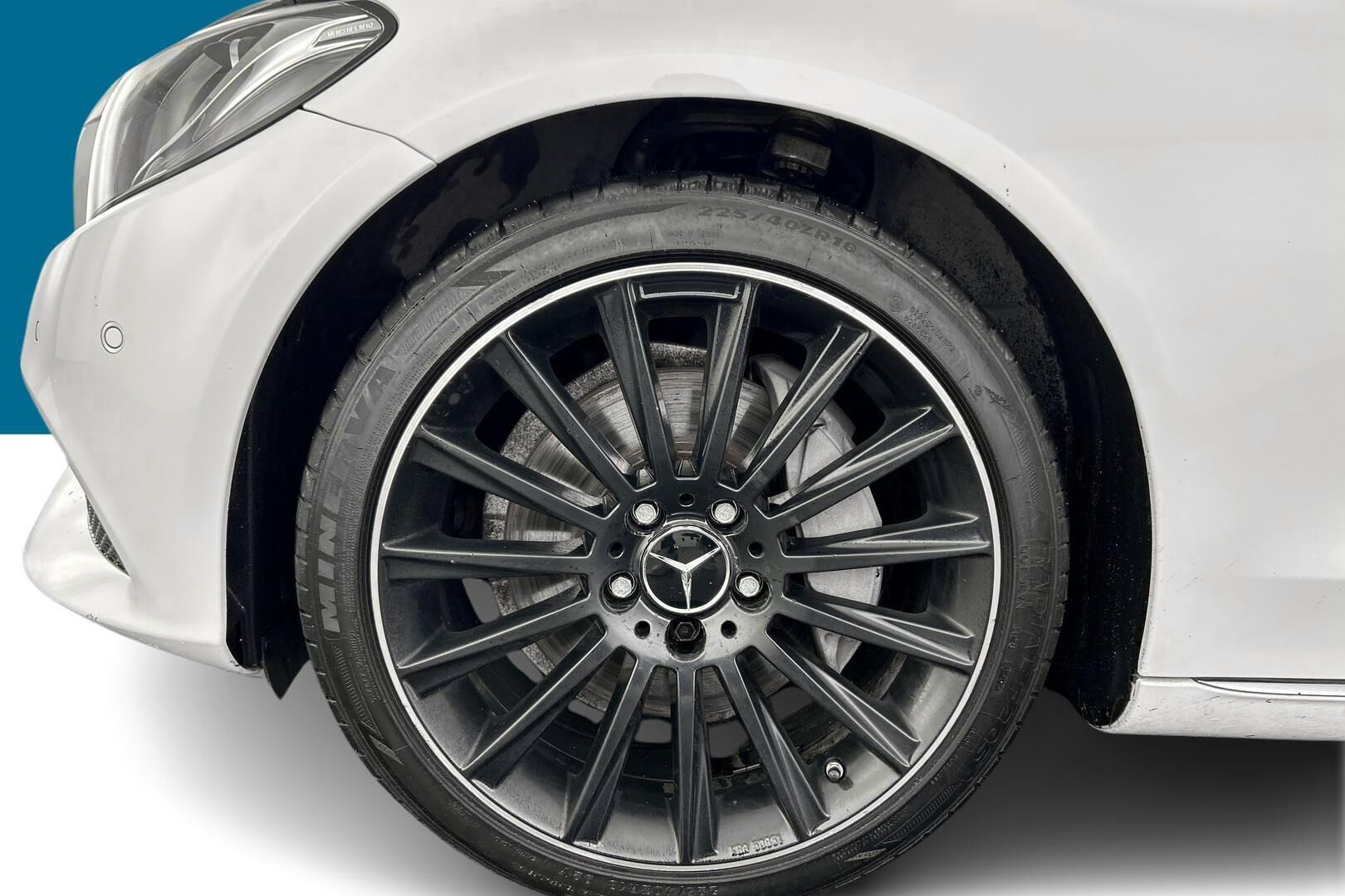 Mercedes-Benz C iso kuva 32