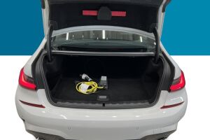 BMW 3-SARJA esikatselu 12