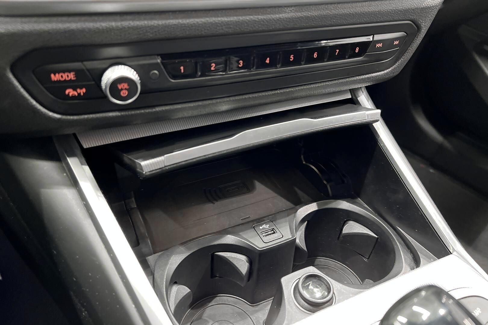 BMW 3-SARJA iso kuva 22