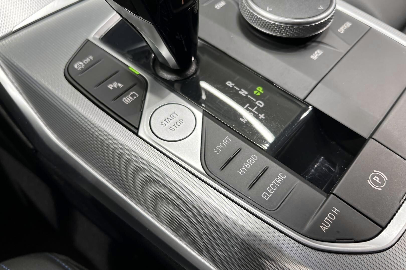 BMW 3-SARJA iso kuva 23