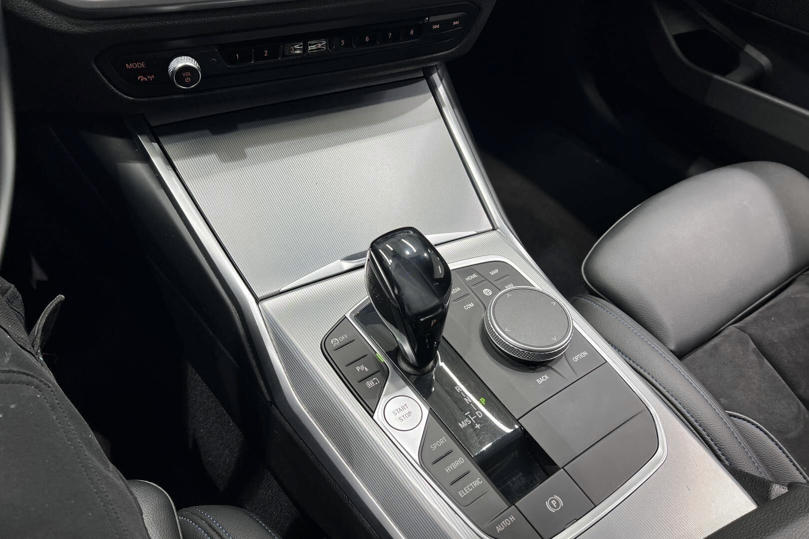 BMW 3-SARJA iso kuva 24