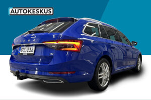Skoda Superb esikatselu 21