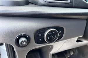 Ford Transit esikatselu 14