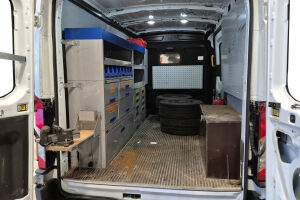 Ford Transit esikatselu 14