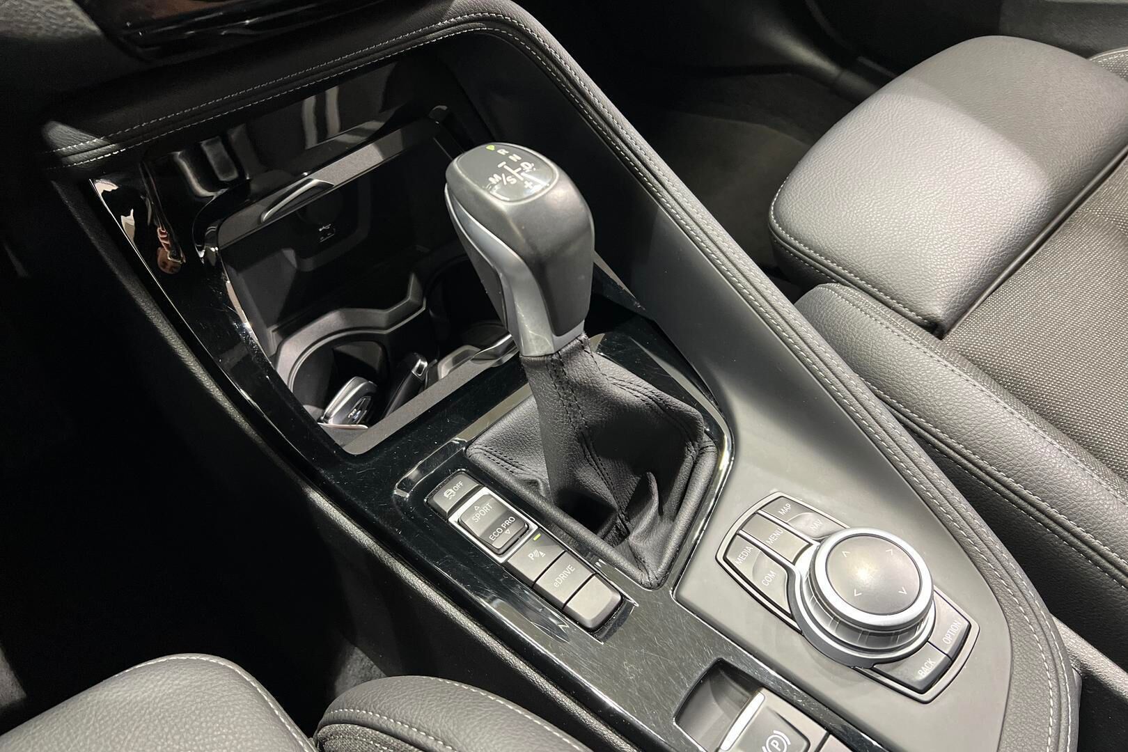 BMW X1 iso kuva 19
