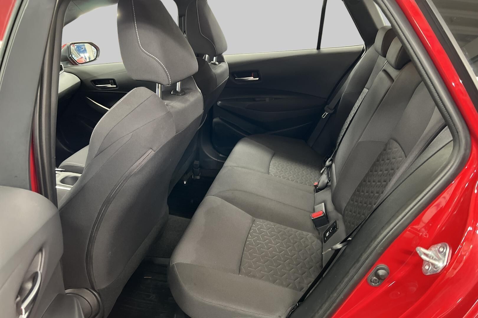 Toyota Corolla iso kuva 9