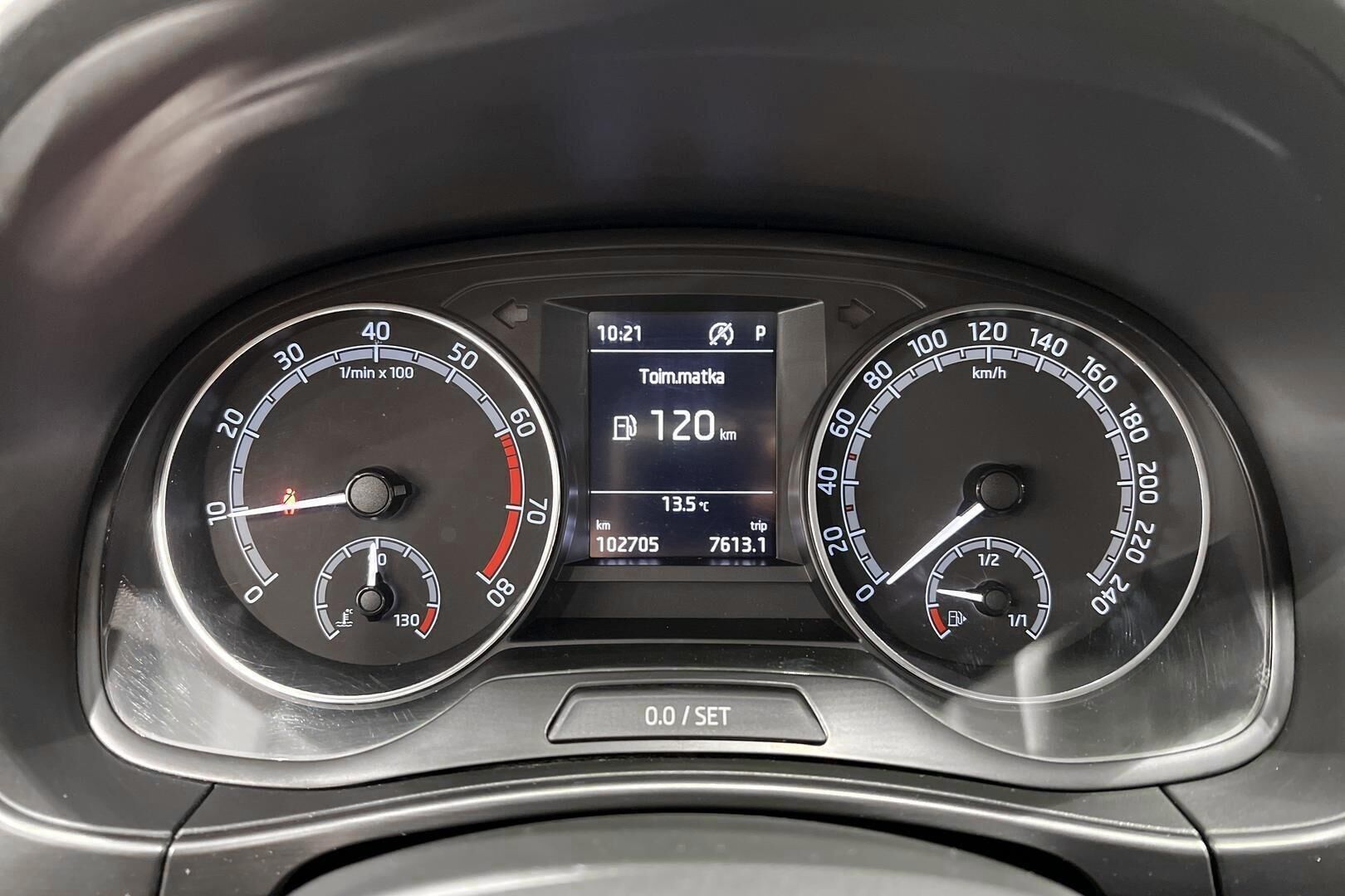 Skoda Fabia iso kuva 14