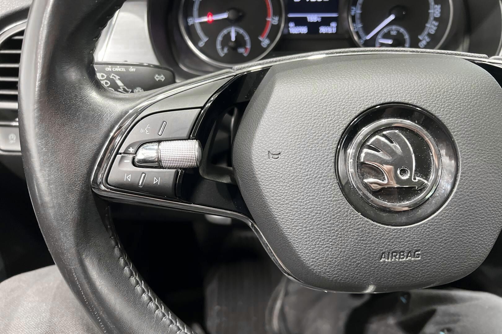 Skoda Fabia iso kuva 21