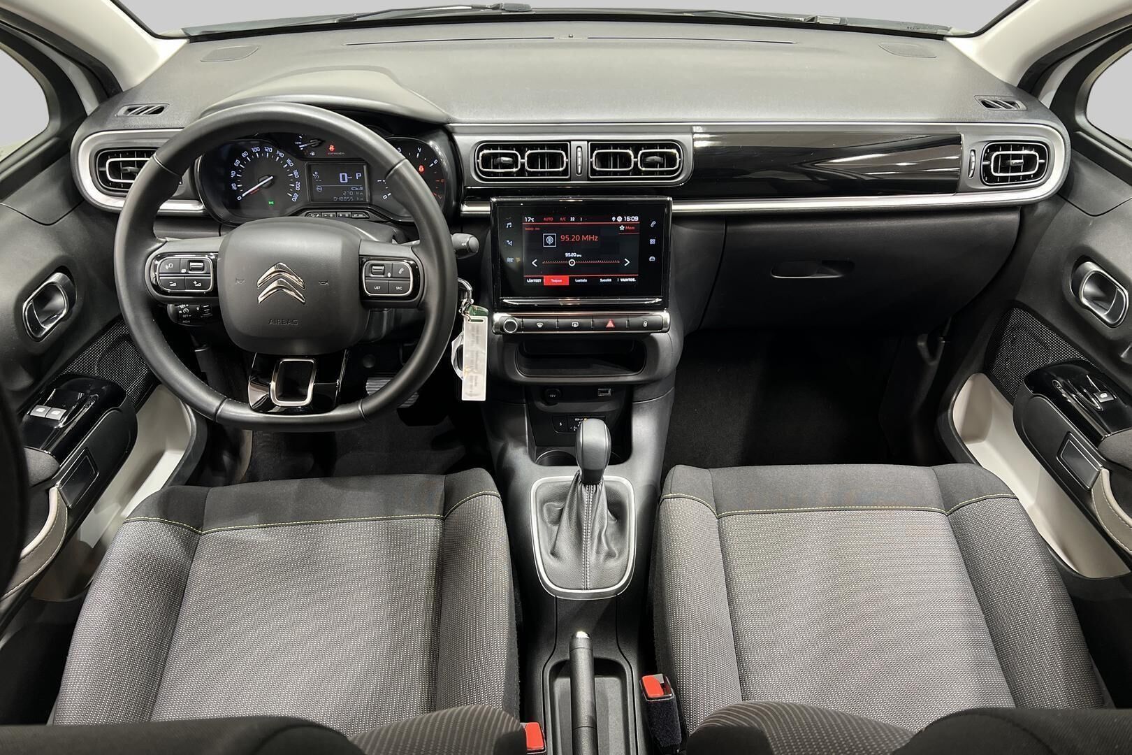 Citroen C3 iso kuva 9