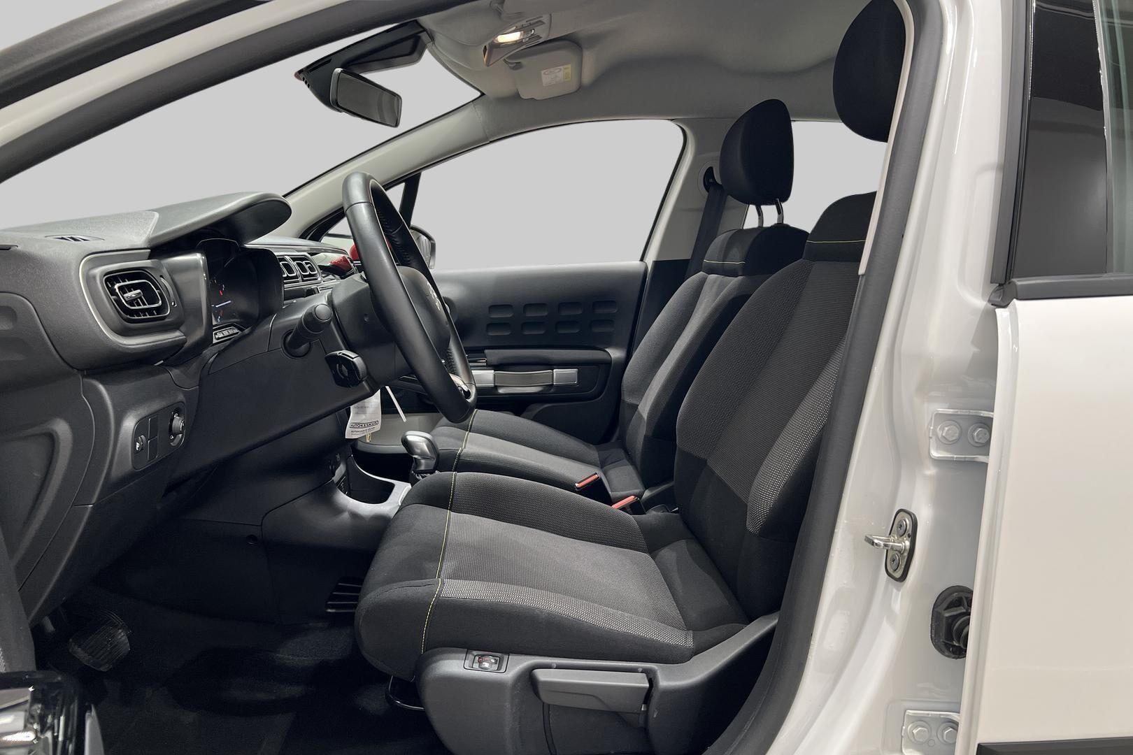 Citroen C3 iso kuva 7