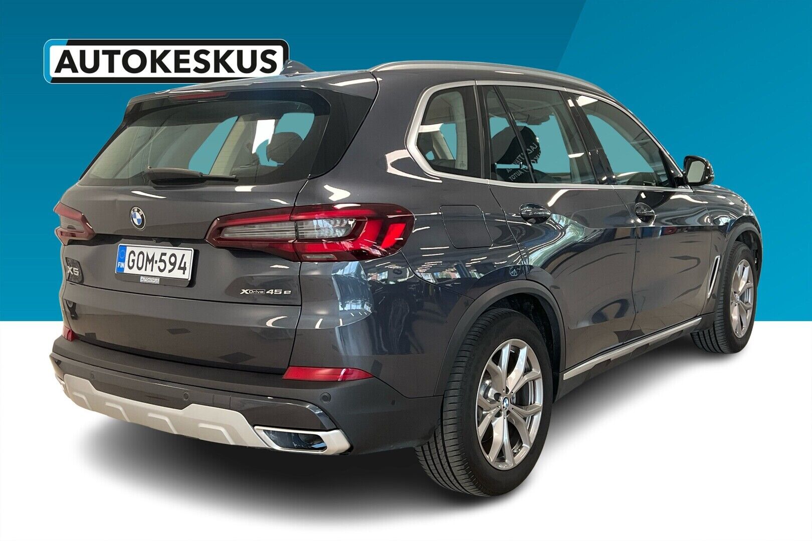 BMW X5 iso kuva 2