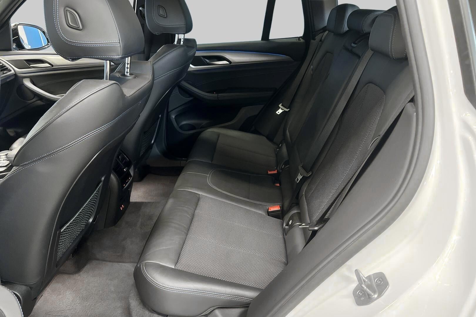 BMW X3 iso kuva 10
