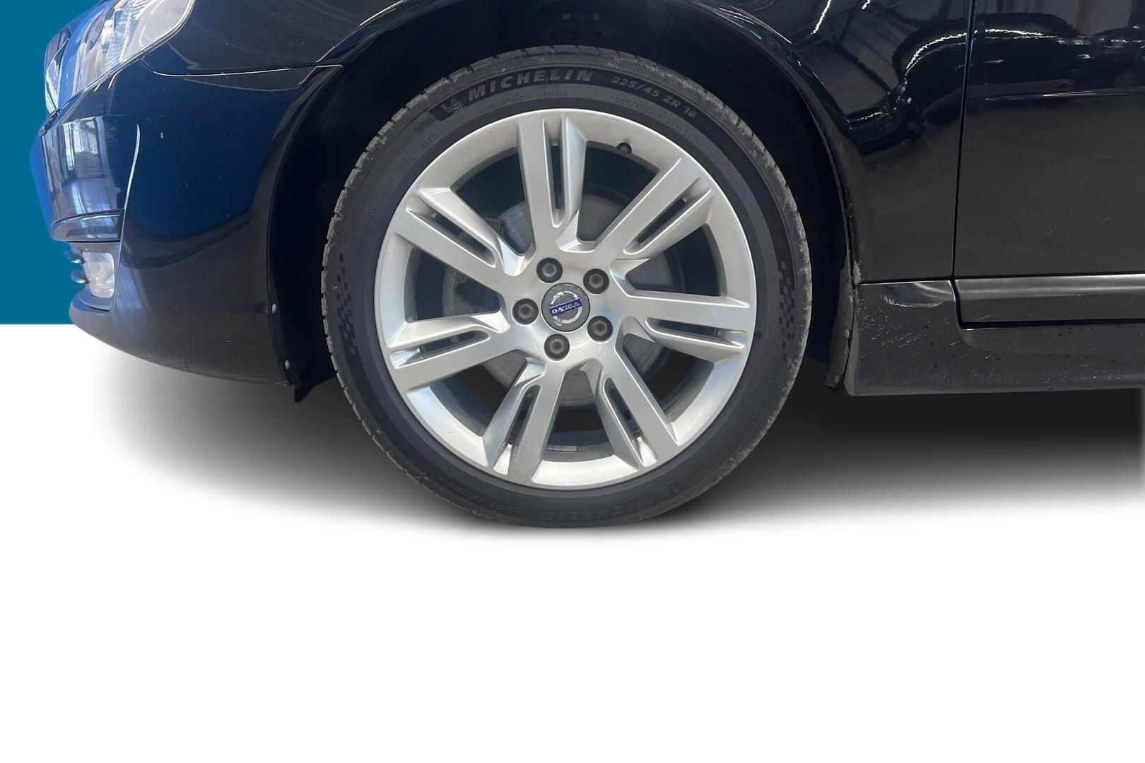 Volvo V70 iso kuva 12