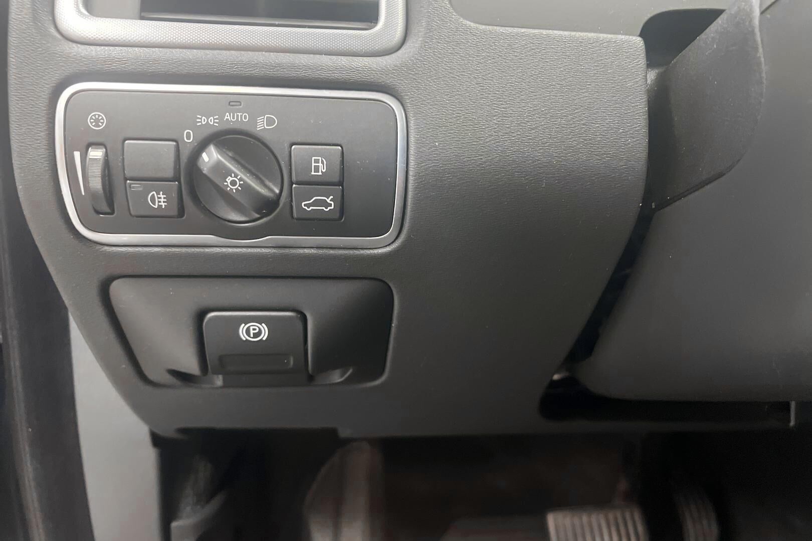 Volvo V70 iso kuva 14