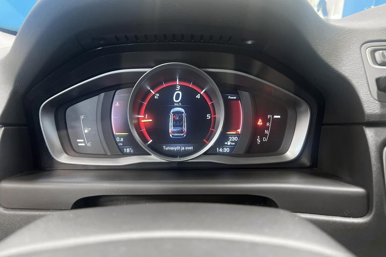 Volvo V70 iso kuva 15