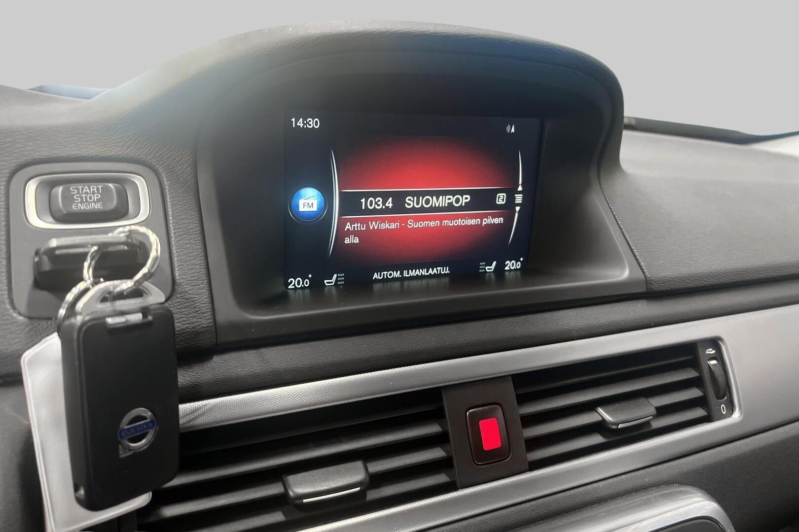 Volvo V70 iso kuva 19
