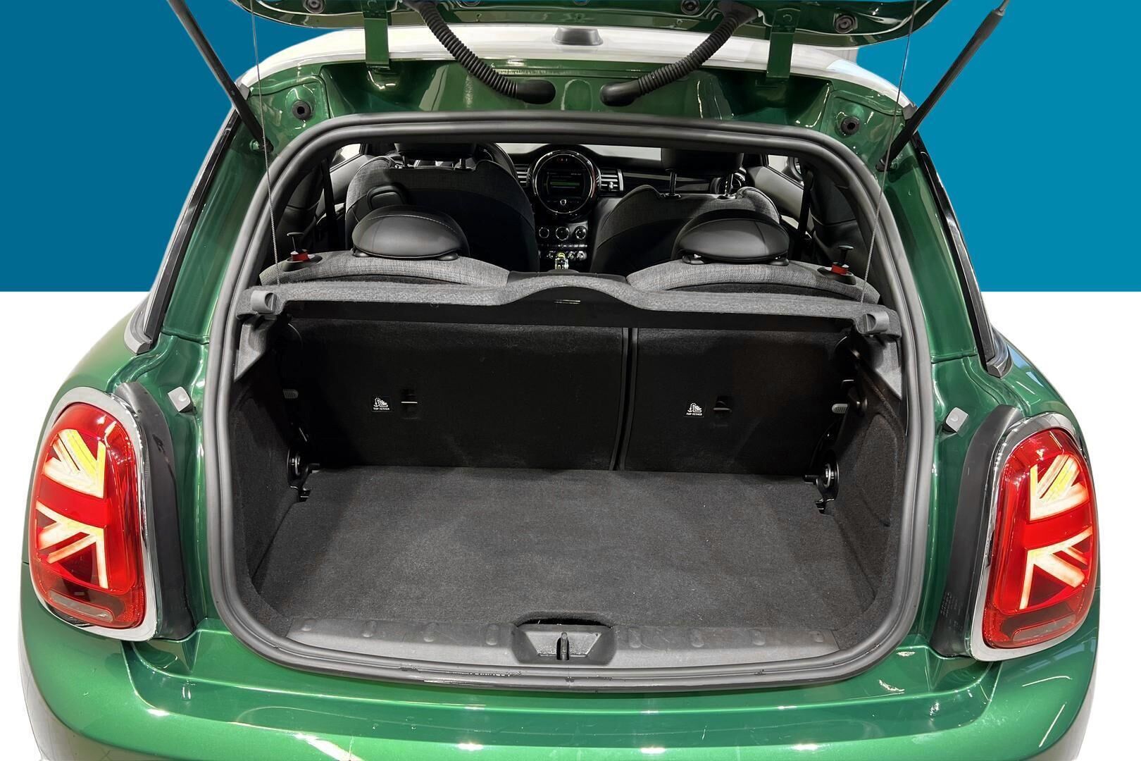 MINI Hatchback iso kuva 12