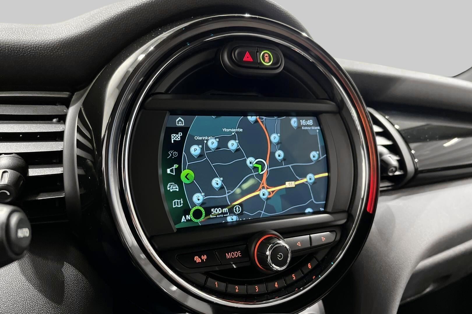 MINI Hatchback iso kuva 15
