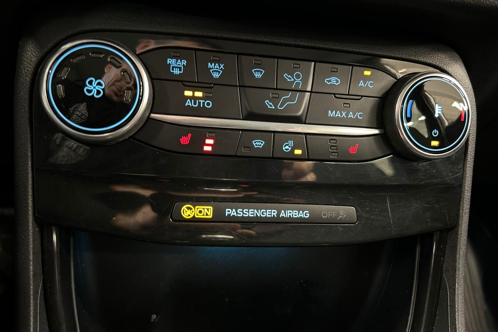 Ford Puma iso kuva 18