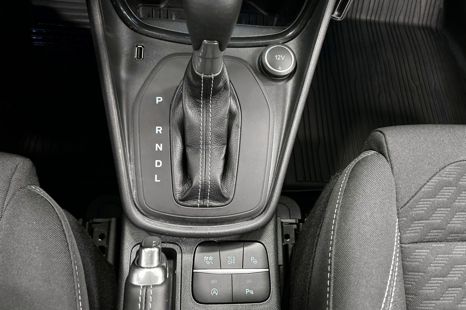 Ford Puma iso kuva 19