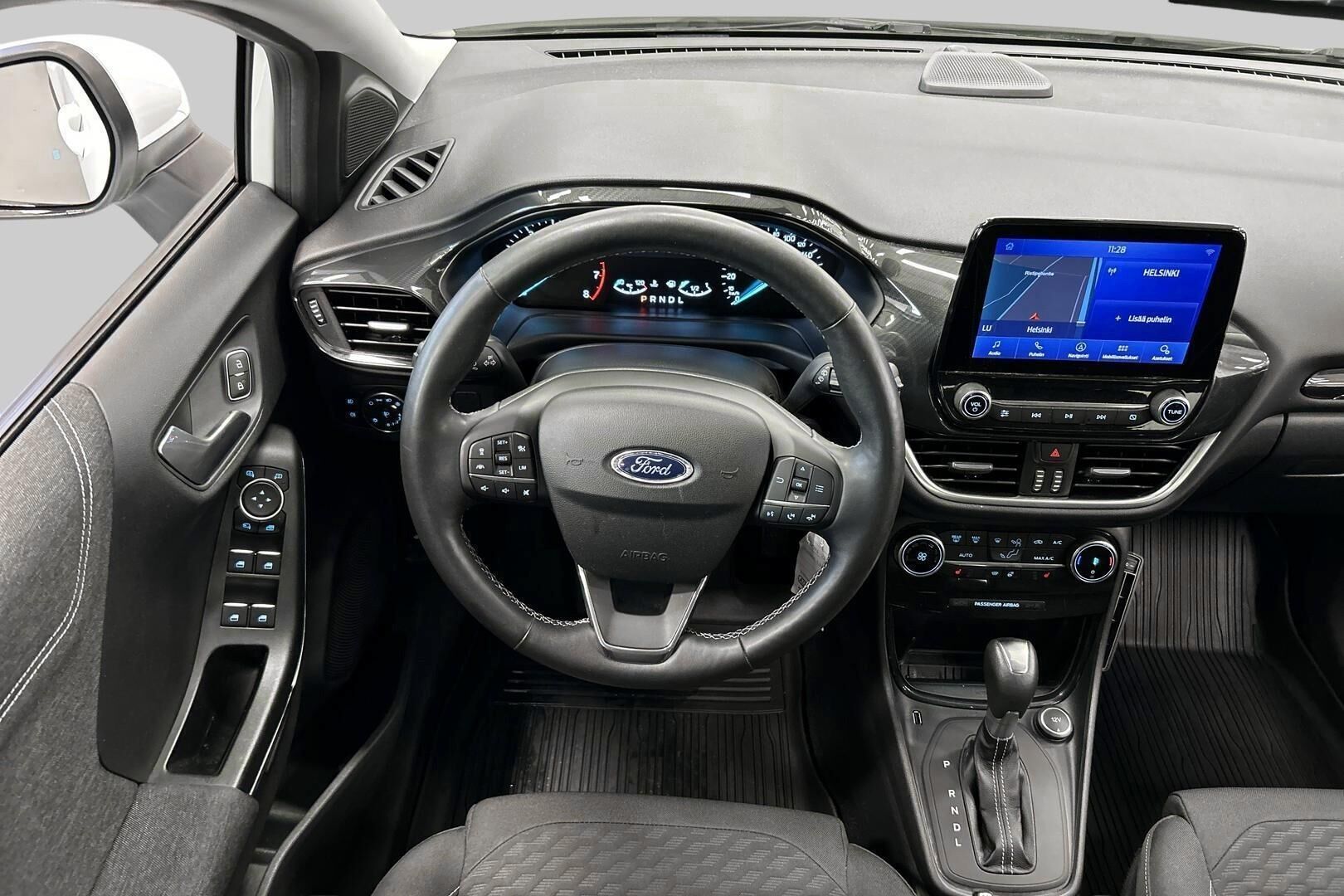 Ford Puma iso kuva 25