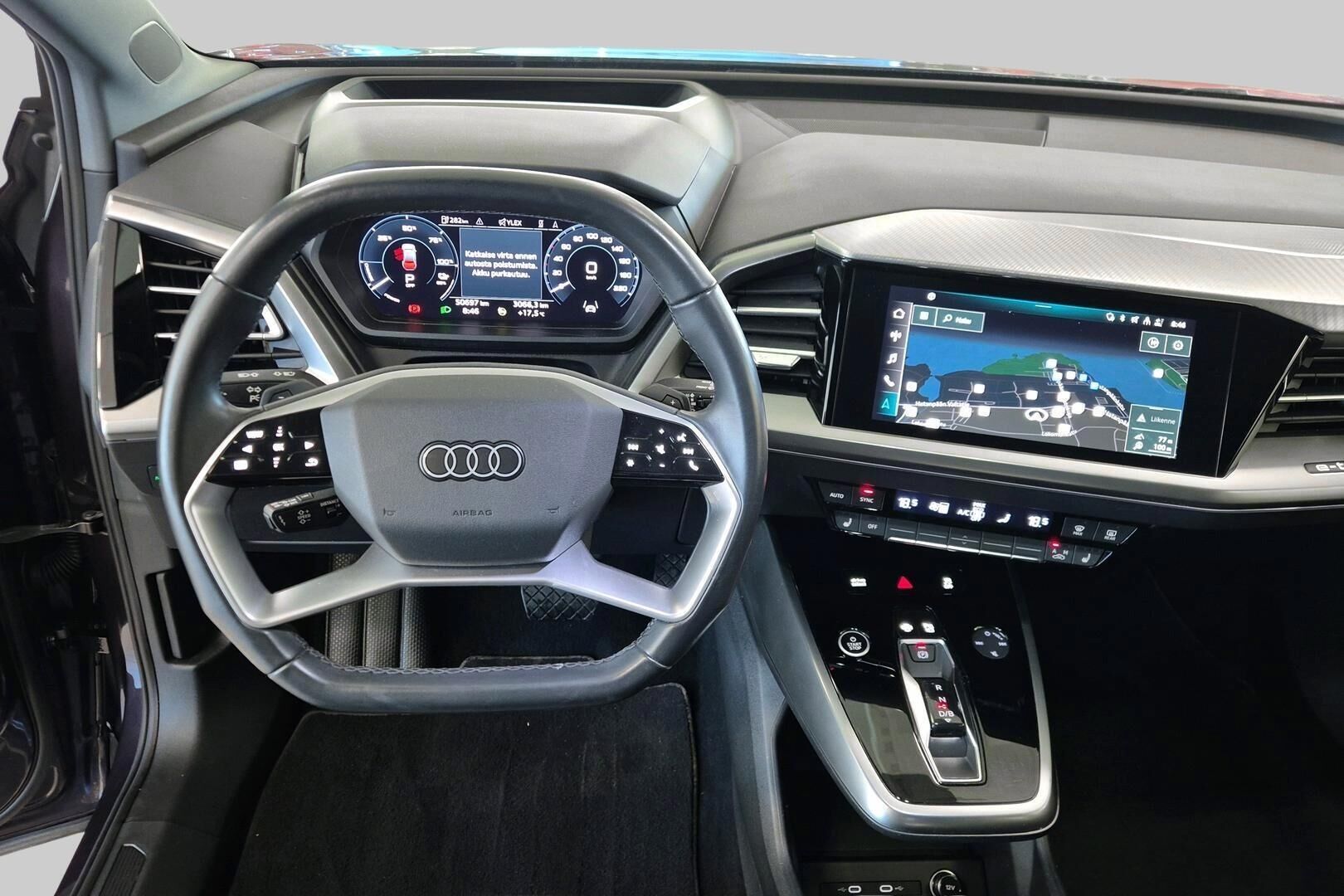 Audi Q4 e-tron iso kuva 9