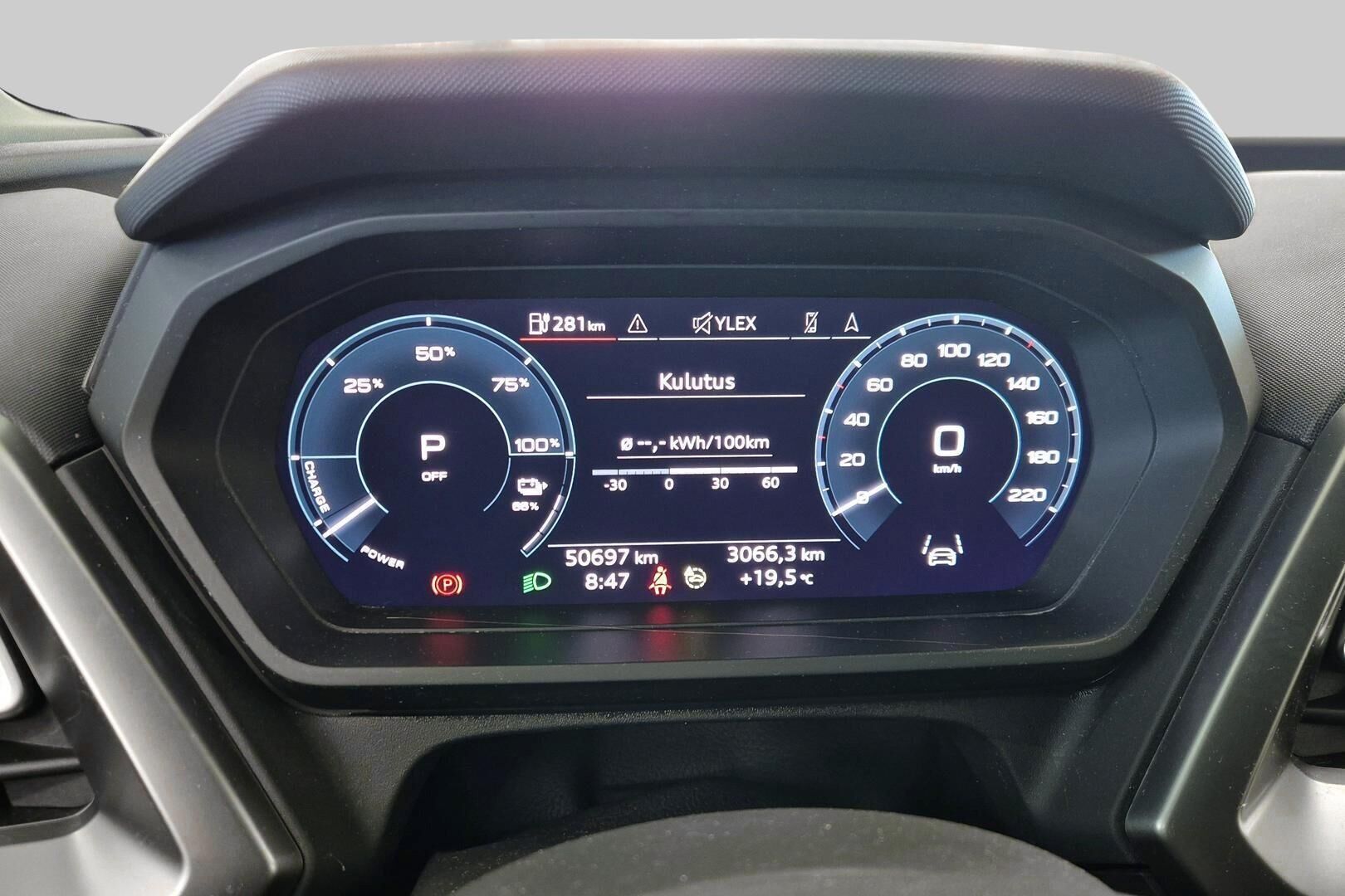 Audi Q4 e-tron iso kuva 25