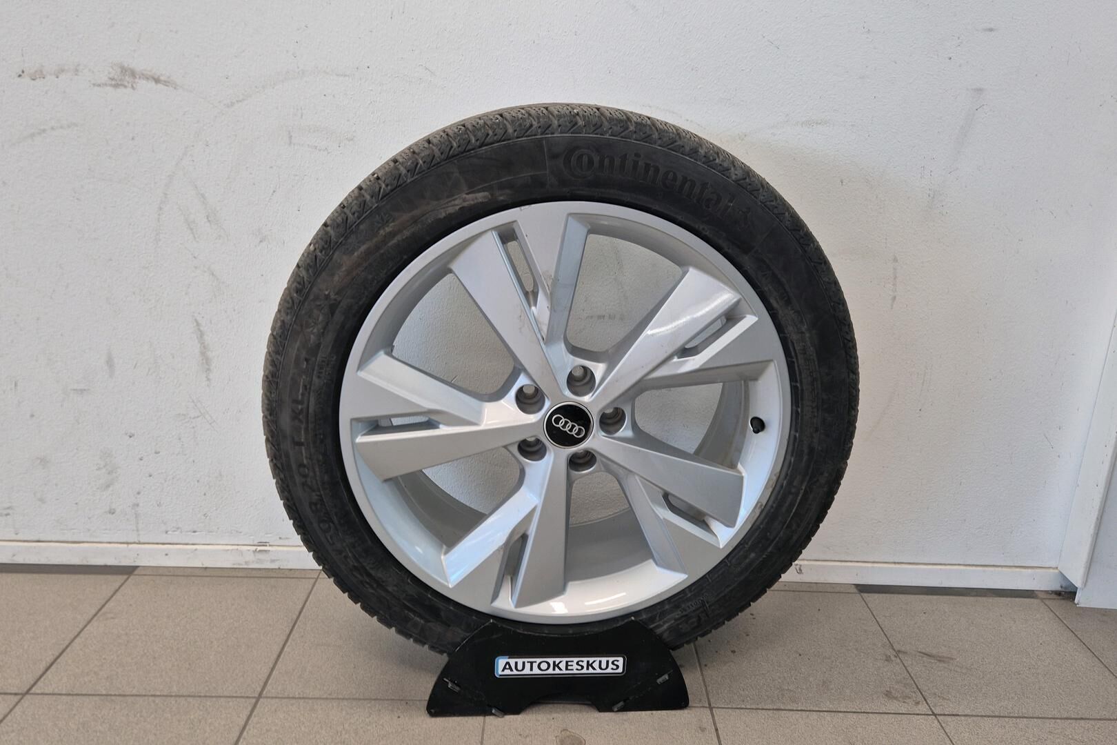 Audi Q4 e-tron iso kuva 20