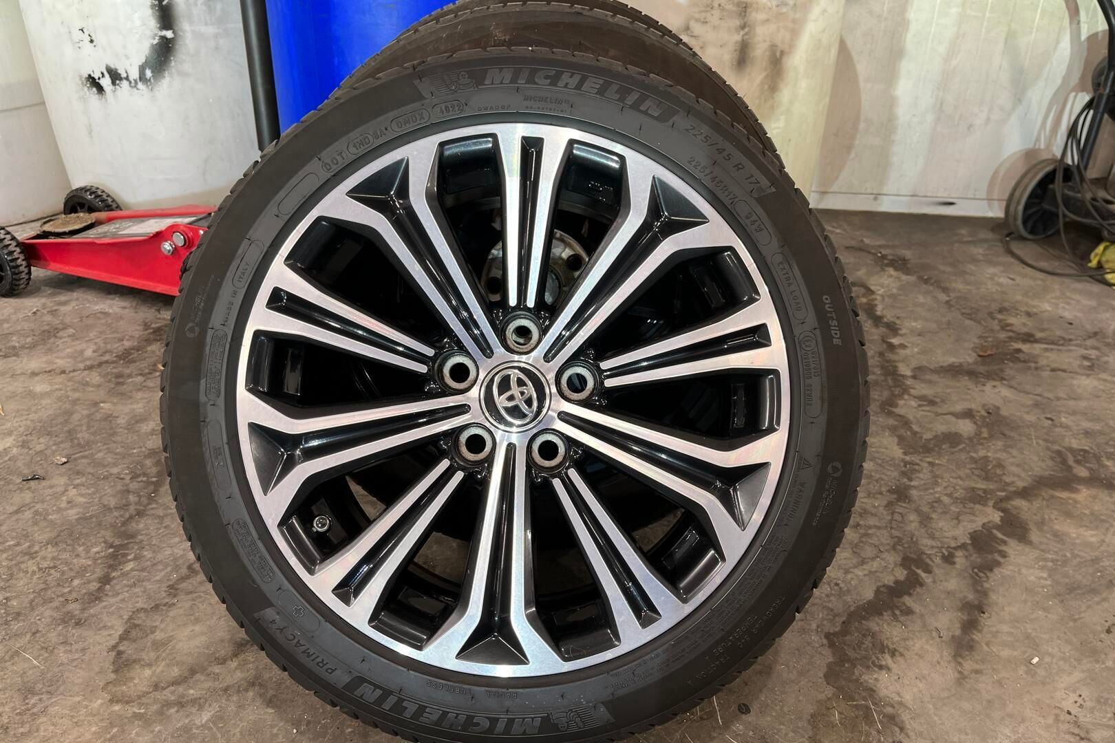 Toyota Corolla iso kuva 13