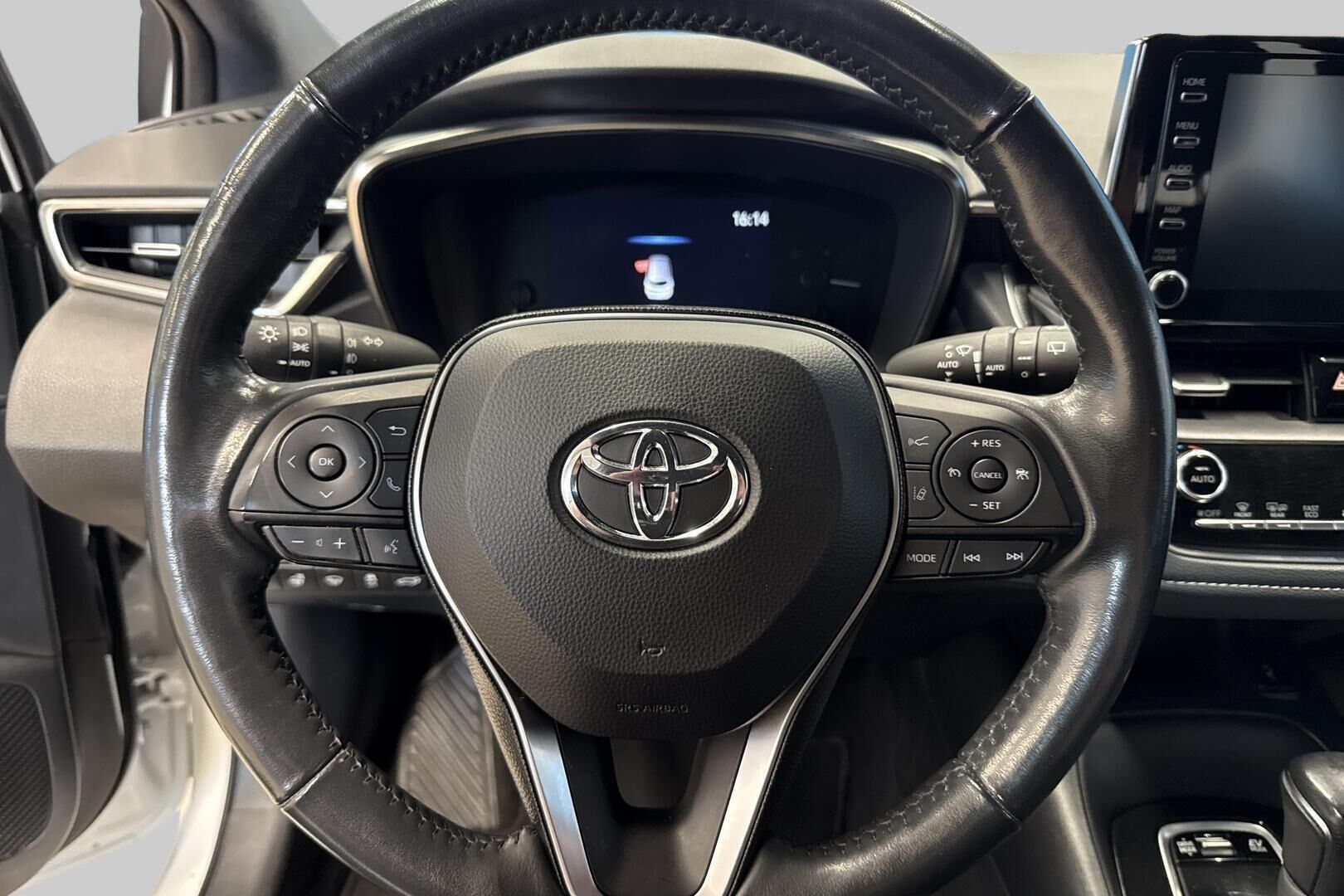 Toyota Corolla iso kuva 17