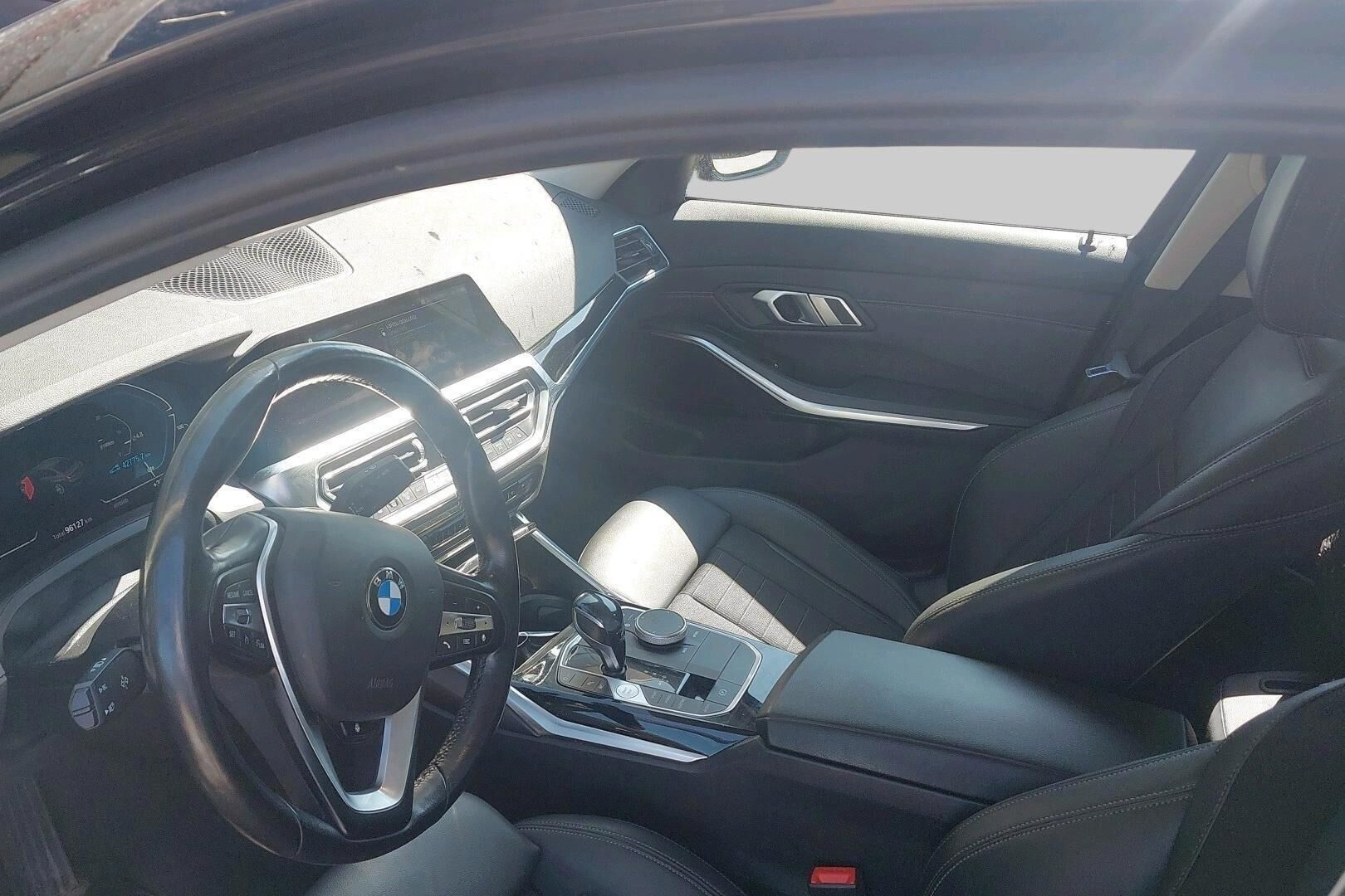 BMW 3-sarja iso kuva 2
