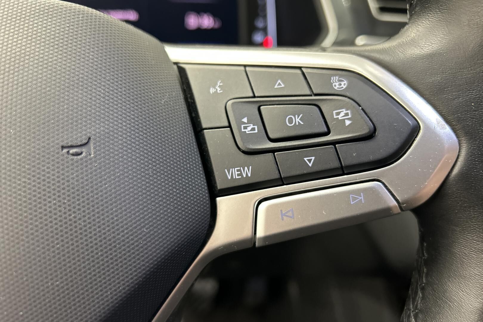 Volkswagen Tiguan iso kuva 16